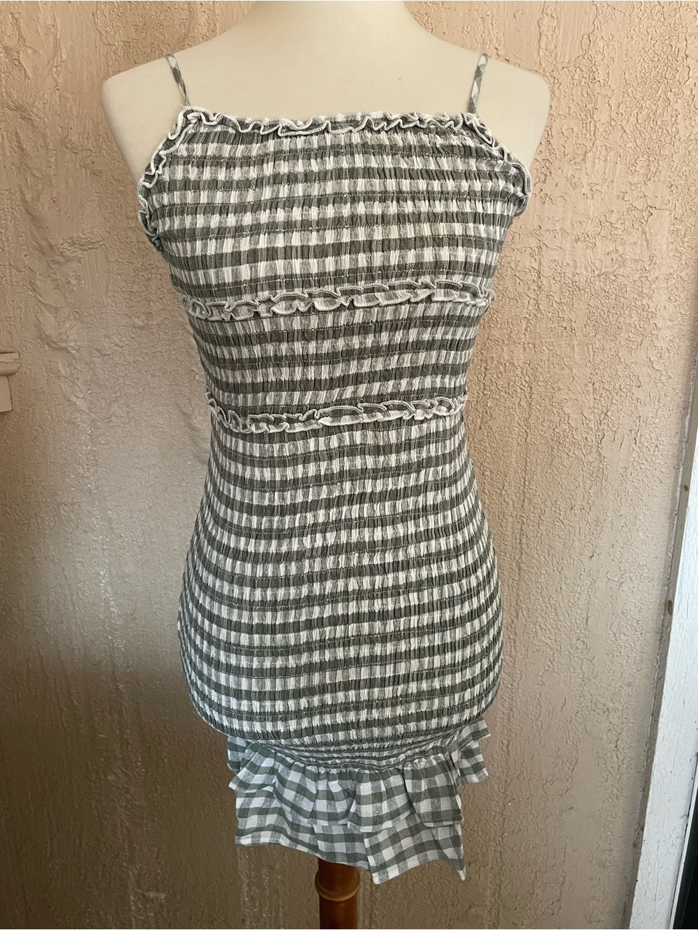 Smocked Gingham Spaghetti-Strap Sun Dress in Sage and White